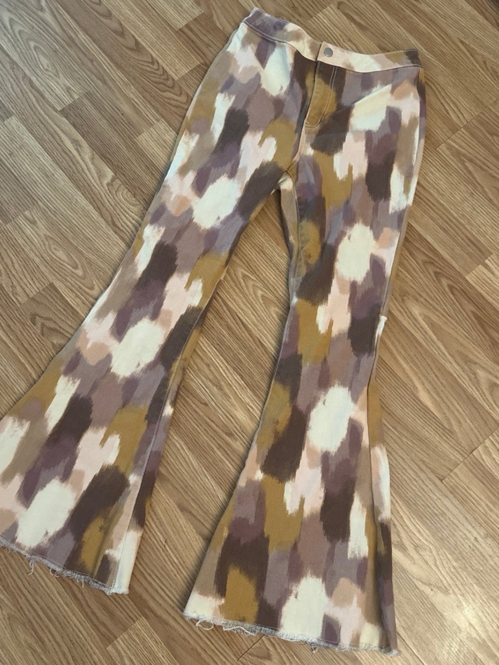 Women Multicolor Brushstroke Flare Pants